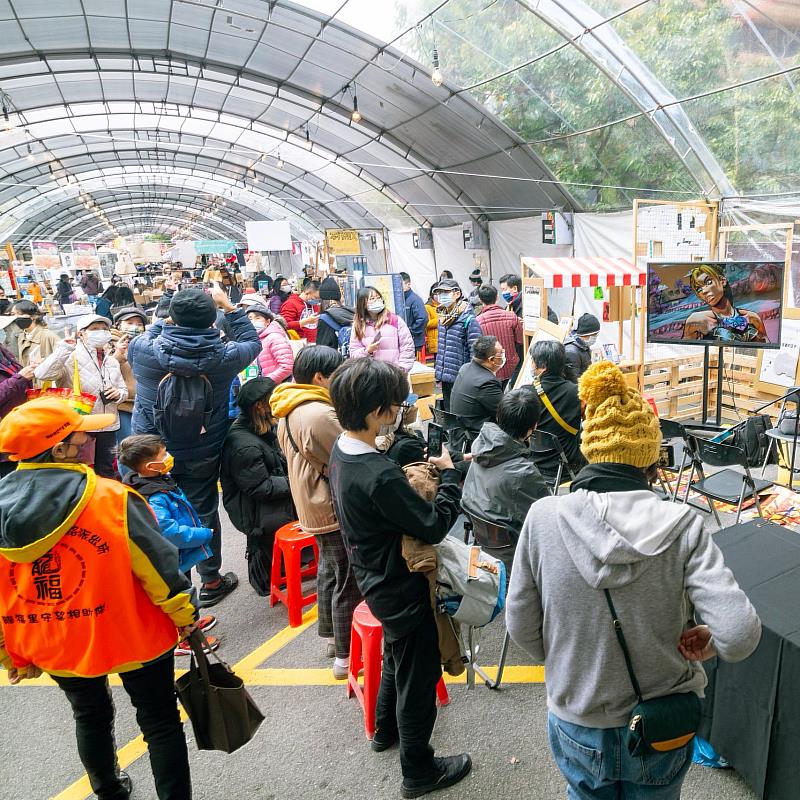 來自香港、新加坡、馬來西亞等地的獨立出版書店，讓閱讀橫跨國際。圖片提供／南海藝工作室