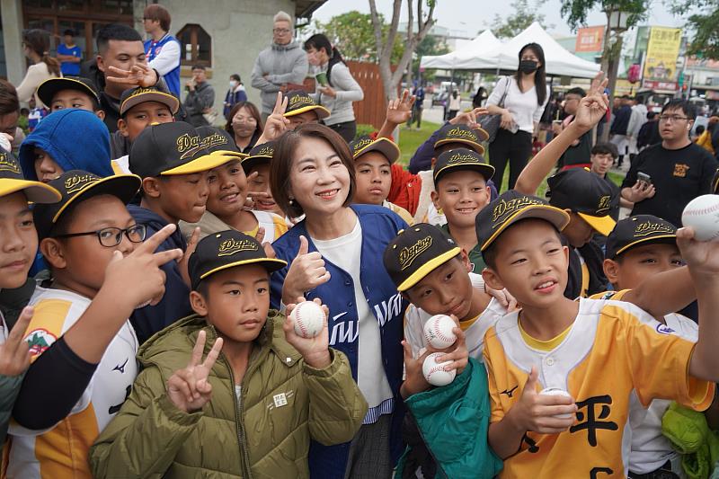 周縣長說，會持續努力建設更多好的比賽場地、挹注資源，成為選手們的最佳後盾