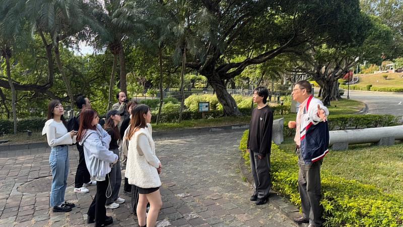 以臺中公園為出發點沿途介紹臺中舊城區獨特的文化