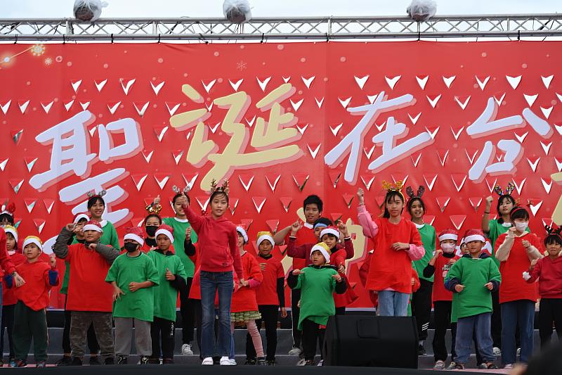 「聖誕在臺東，愛從神開始」園遊會登場！饒慶鈴：歡迎來臺東感受溫馨氣氛