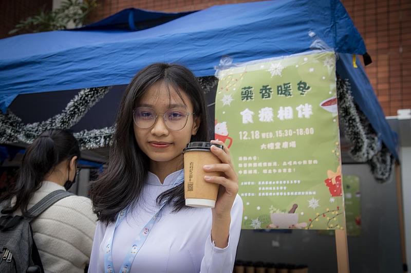 首次在台度過聖誕節的越南生感受到滿滿嘉藥人情味