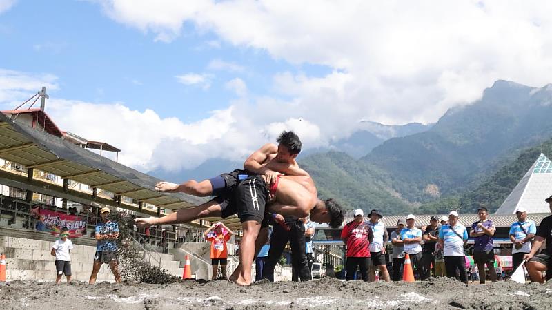 113年第二屆高雄市原住民族運動會-傳統摔角項目