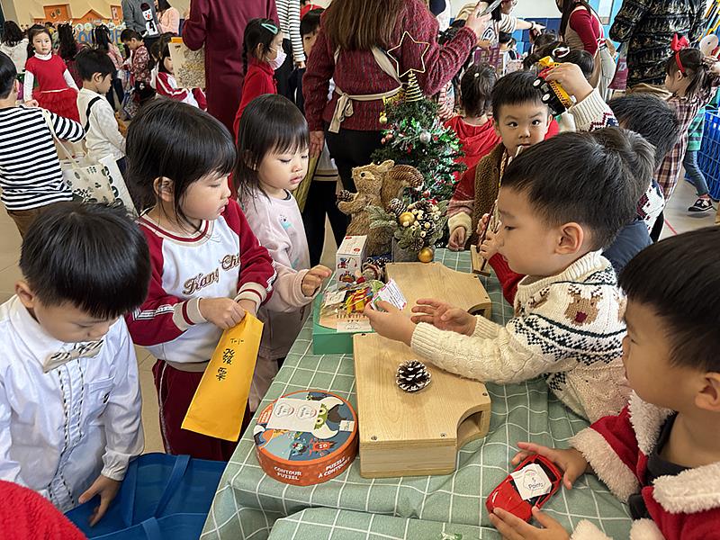 康橋國際學校學生以行動募集逾千萬元，用愛與責任支持公益，展現服務學習與生命教育的深刻意義。