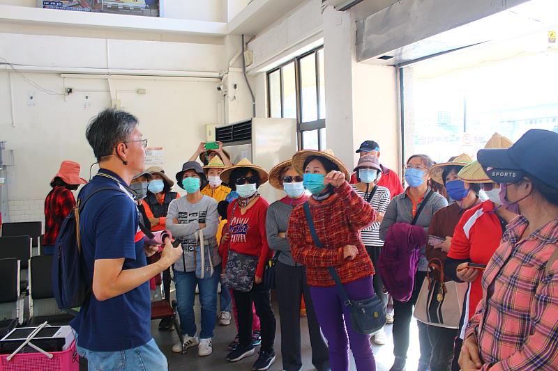 國立高雄科技大學於民國101年通過環境部國家環境研究院(前身環保署環境保護人員訓練所)認證,成立高屏區環境教育機構,並積極推動當地環境教育,辦理多場環境教育體驗課程。