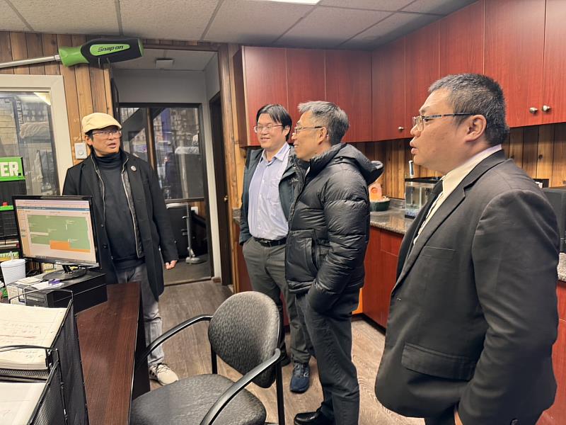 崑山科大團隊參訪了當地的新能源車廠,並促成與MAXEME Automotive Service簽署合作協議