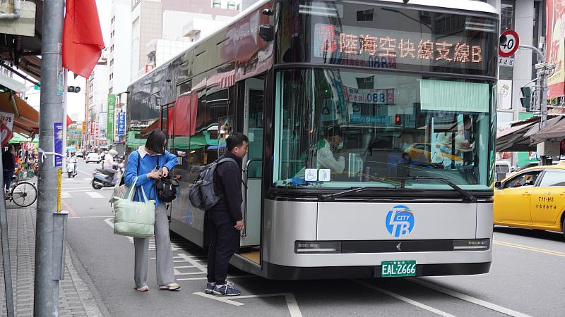 服務再升級！臺東市區公車陸海空B線114年起日增2班次 讓公車更完善便利