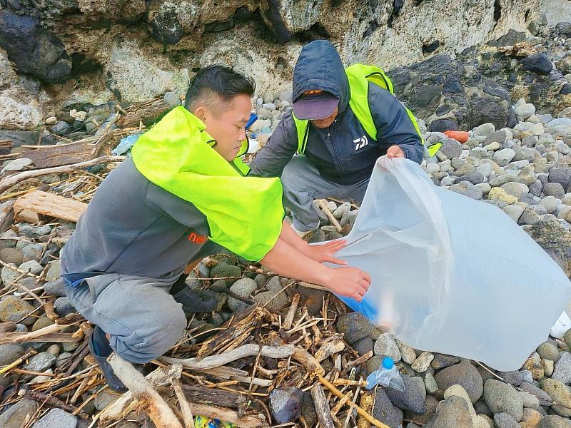 蘭嶼與綠島垃圾量去年減少約12,000公斤 感謝清掃夥伴及志工們的努力及辛勞