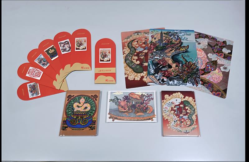 國美館1月21日至1月26日將贈送入館民眾「蛇彩繽紛─蛇年年畫特展」限量紅包袋,數量有限,送完為止。