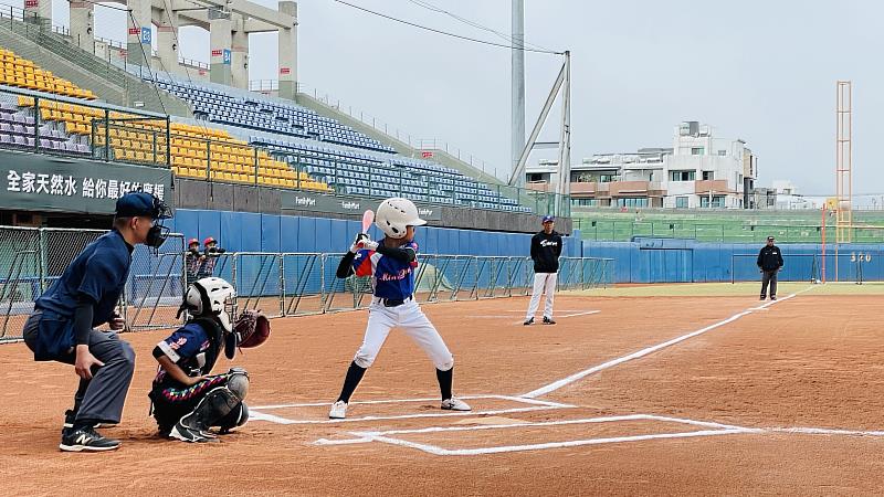 大陸福建連城少棒隊回訪 饒慶鈴：重啟台東與兩岸旅遊榮景由體育交流打頭陣