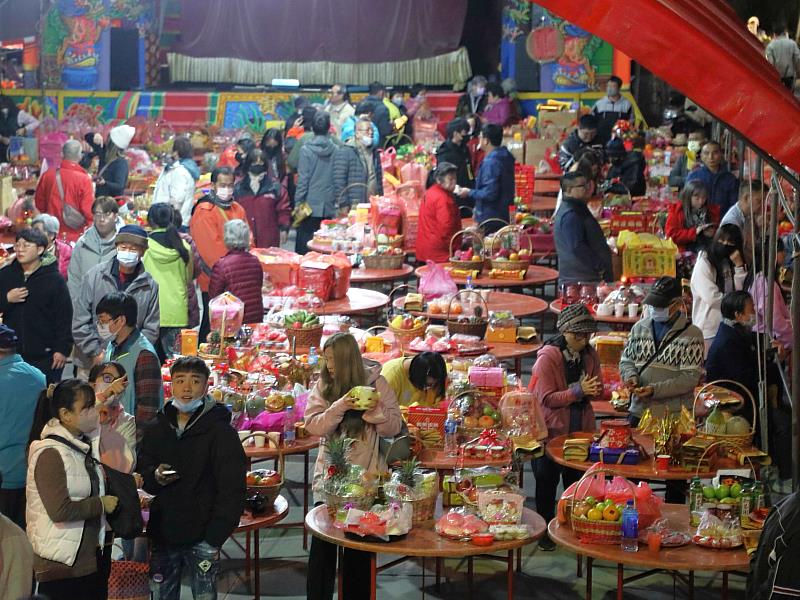 縣長翁章梁初九拜天公,赴溪口天臺殿參拜祈福