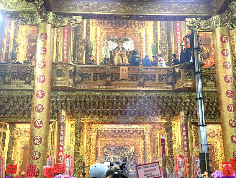 縣長翁章梁初九拜天公,赴溪口天臺殿參拜祈福
