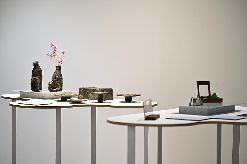 展覽同時新世代工藝創作者,以當代設計語彙詮釋傳統工藝,展現工藝技法與現代美學的交融,探索創新工藝的無限可能