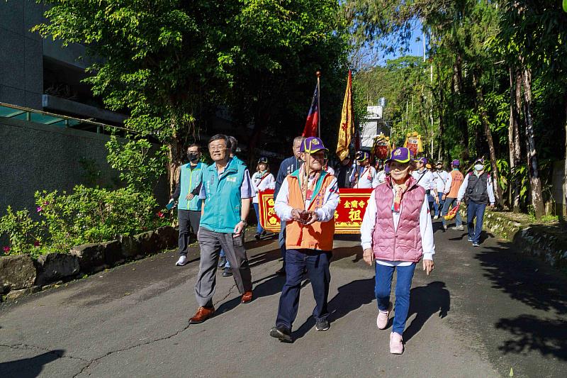 劉培東參與竹崎鄉五村十三庄白杞寮迎觀音請媽祖遶境祈福