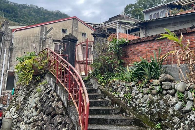 「橫山走走」以「野草氣息」為主題,串聯內灣支線沿線景點,搭乘台鐵內灣支線深入探索橫山秘境。