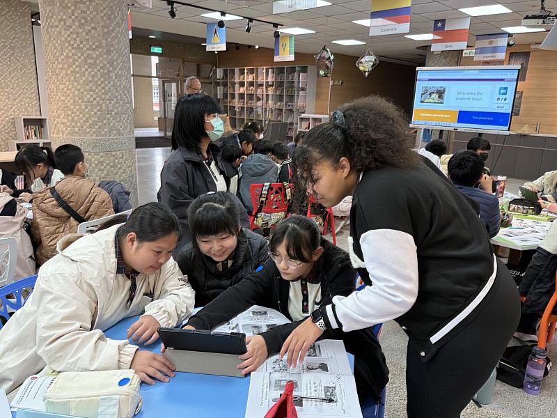 嘉義縣「尋寶列車」雙語微旅行 提升學童英語力