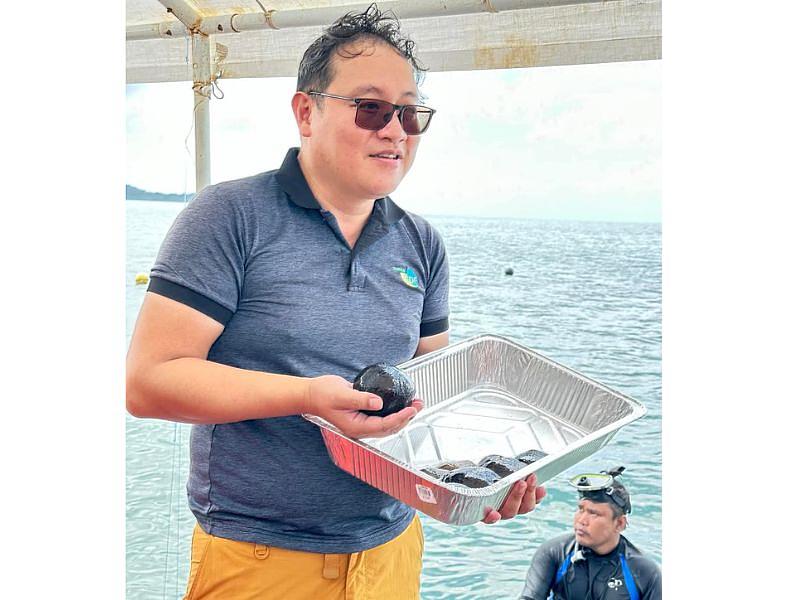 國合會駐帛琉技術團謝博淵專家進行生態教育解說