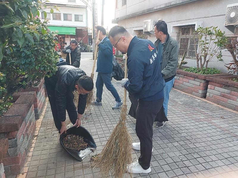 黃花風鈴木綻放在即!新港、太保攜手清掃環境迎客