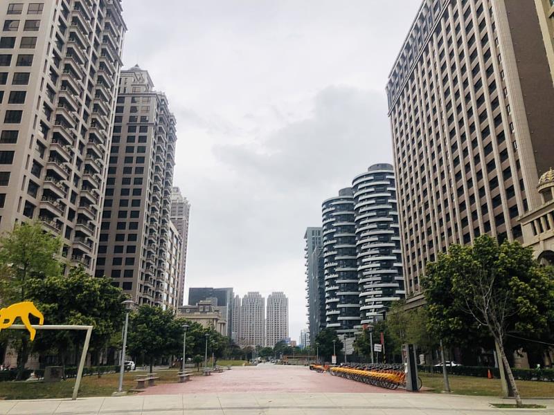桃園藝文特區生活區發展成熟，是桃園傳統的蛋黃區。