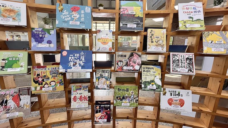 0_世賢圖書館完工開館 啟動24小時預約取書櫃服務 (3)