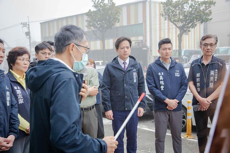 新竹市代理市長邱臣遠視察天府路一段與延平路三段路口交通現況