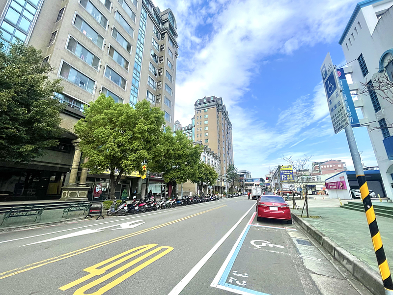 內壢地區發展已久、學區及生活機能佳,吸引許多小家庭到此尋屋
