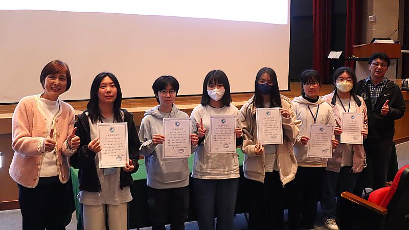 兩校初次合作，由擁有豐富創作師資的東海大學為東山高中喜愛文學創作的學生量身打造「山海之間的對話」文學營。