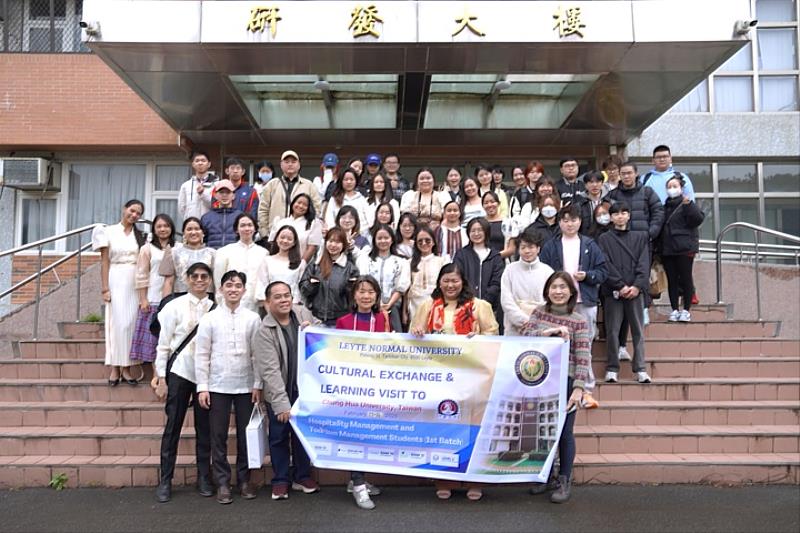 圖／萊特師範大學17位師生特地來台參訪華大校園、遊歷多個景點，幫助學子深化文化探索與學習。