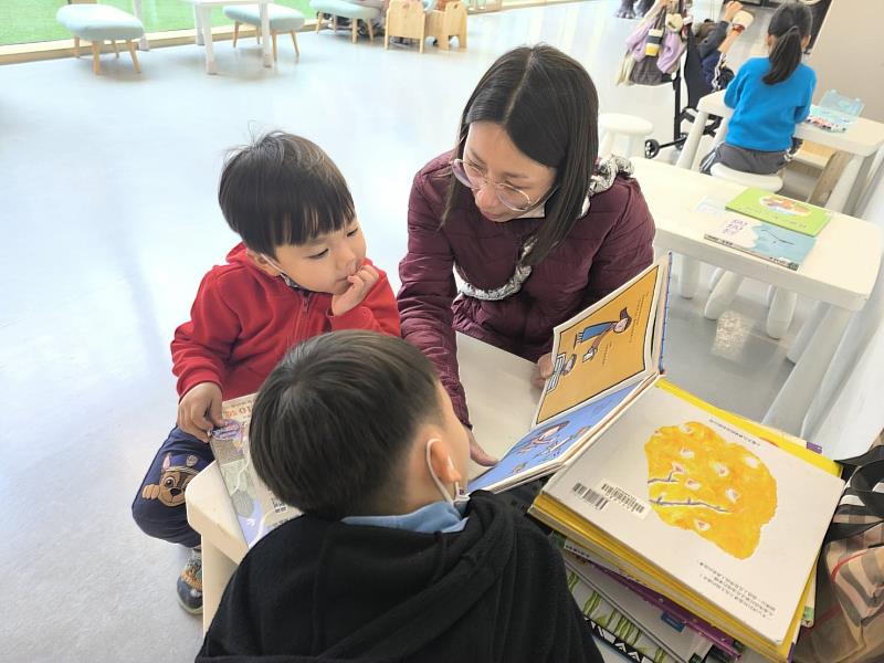 臺南市立圖書館在教育和閱讀文化上積極推動全民閱讀