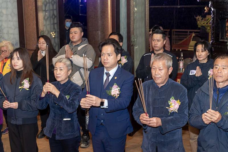 代理市長邱臣遠祀福祝願市政順利,市民安康