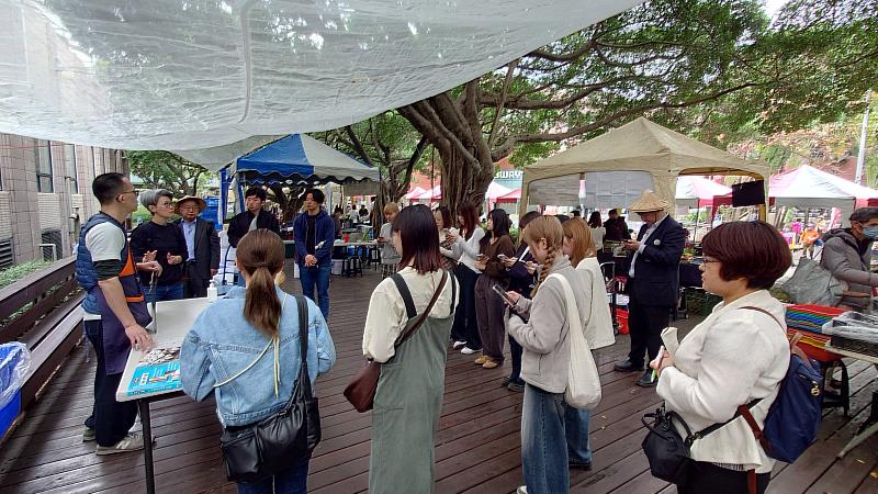 東京日本大學師生二訪興大市集微型通識課程，深化農食文化交流。