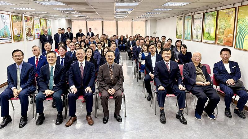 農業信用保證基金新任董事長賴坤成上任