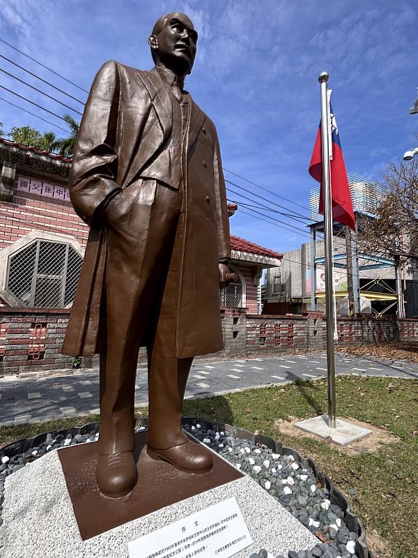二空園區孫文銅像豐富眷村文化展示內涵| 蕃新聞