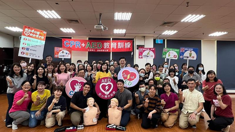 嘉義縣衛生局大力推廣CPR+AED安心場所認證-4