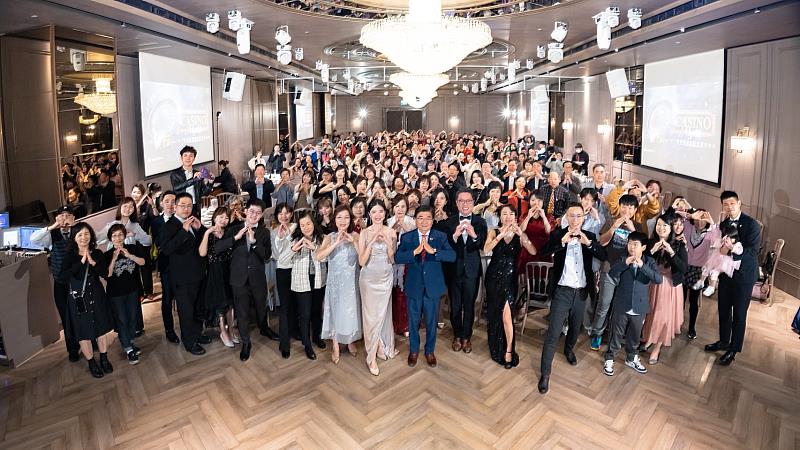 富士達保經台北一區部於本月11日在南港雅悅會館隆重舉辦「2025年春酒暨榮譽頒獎晚宴」活動