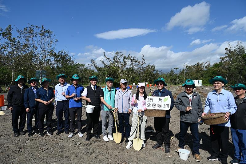 臺東「織一片生態綠網」植樹月!民眾種樹愛臺東 共創永續之都