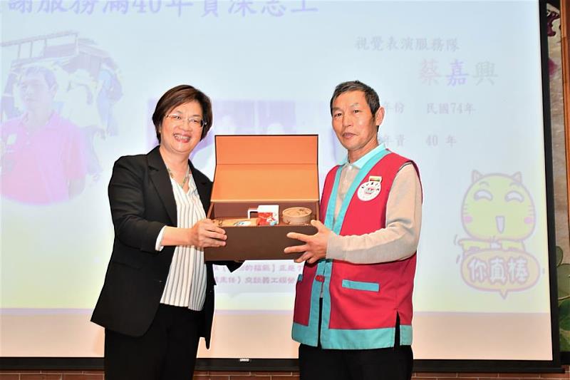 縣長表揚志工
