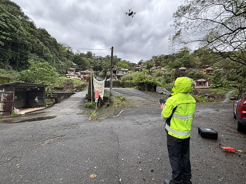 墓地火災演練使用空拍機巡查照片