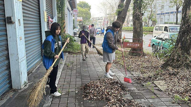 雙軌制功能性服務隊清淨家園青年節連線活動-青年共同清掃