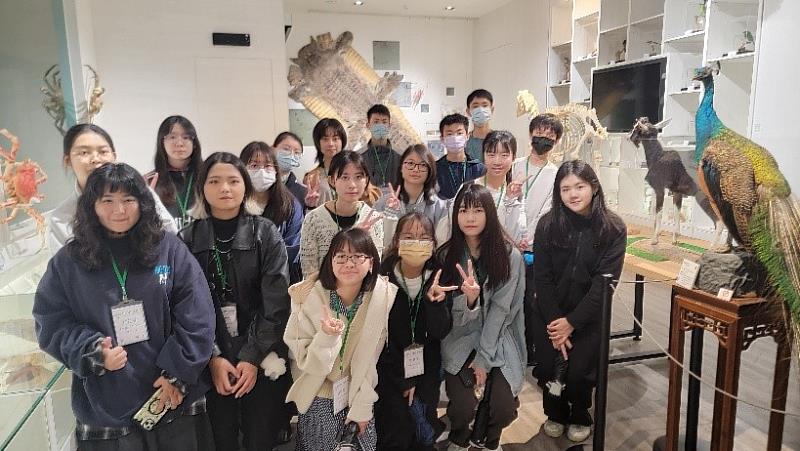 自然史博物館-分組合照
