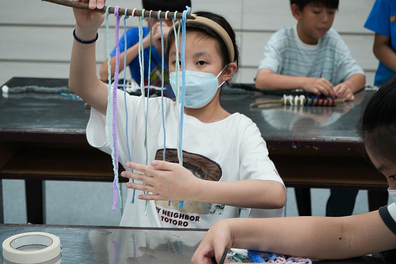 工藝體驗教學課程讓學生在親手製作的過程中,體驗工藝之美,啟發創意潛能
