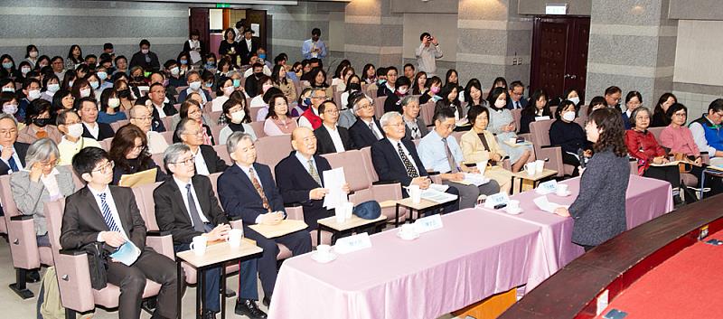 專家學者親臨最高法院,深入了解司法實務環境,有助於提升教學效果。