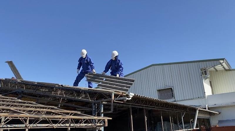 民眾申請補助踴躍,嘉縣石綿免費清運預算再度用罄