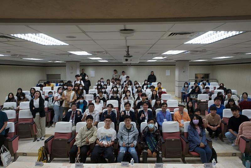 南大行管系論壇深度探討人本交通議題，吸引眾多實務界與學生關注