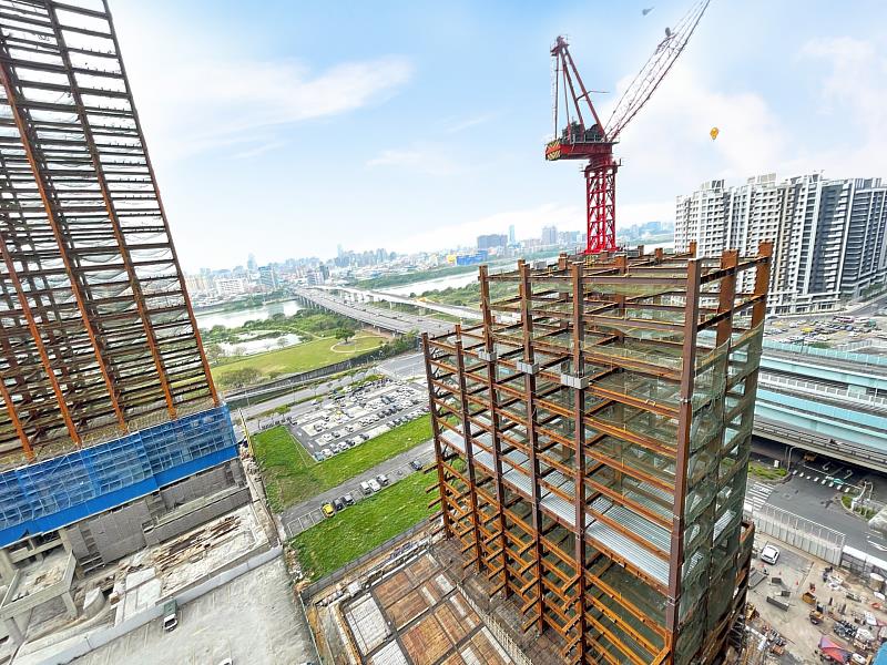 永慶房產集團統計全台2024年十大預售屋熱銷建案，其中高雄市三民區的「孟學苑」交易量超過900件，位居第一。(房市示意圖，非該建案)