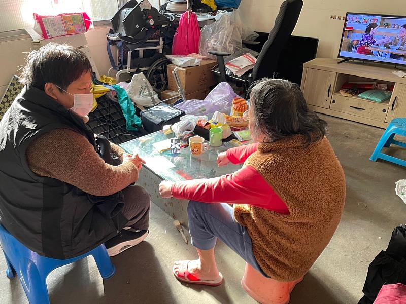 竹市關懷訪視員進行個案關懷