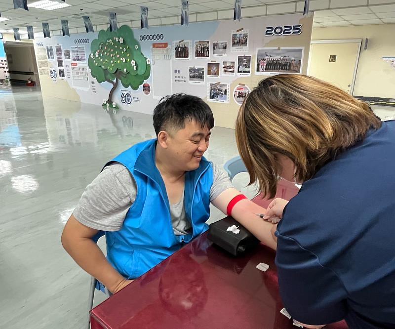 現場提供免費IGRA抽血檢驗，民眾踴躍參與活動