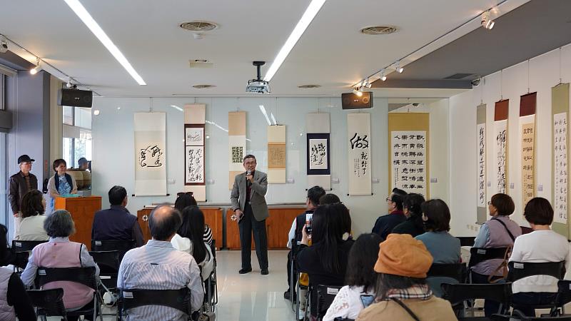 曾擔任苗栗多所小學校長並長期推動書法與地方文化發展的連照雄前校長致詞