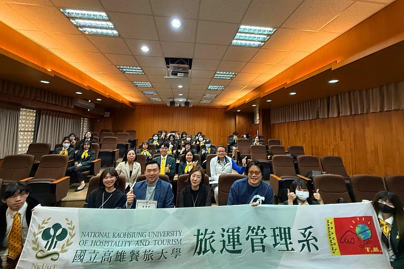 易遊網總經理陳志豪和學生分享實務經驗 互動熱烈