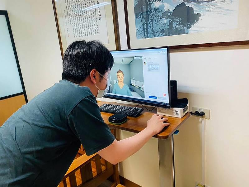 慈濟醫院急診建置虛擬護理師,協助病人做基本的詢問與介紹,大幅減少急診基本諮詢的時間與人力。