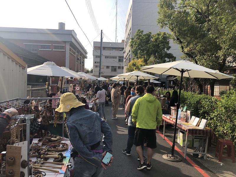 兩日集結20家獨立書店、6家出版社,打造南臺灣閱讀盛宴。圖/曬書店提供